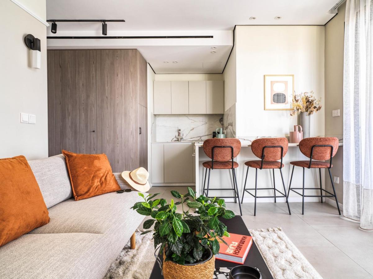 Liv Mackenzie Beach Suites Larnaca Adults Only Dış mekan fotoğraf