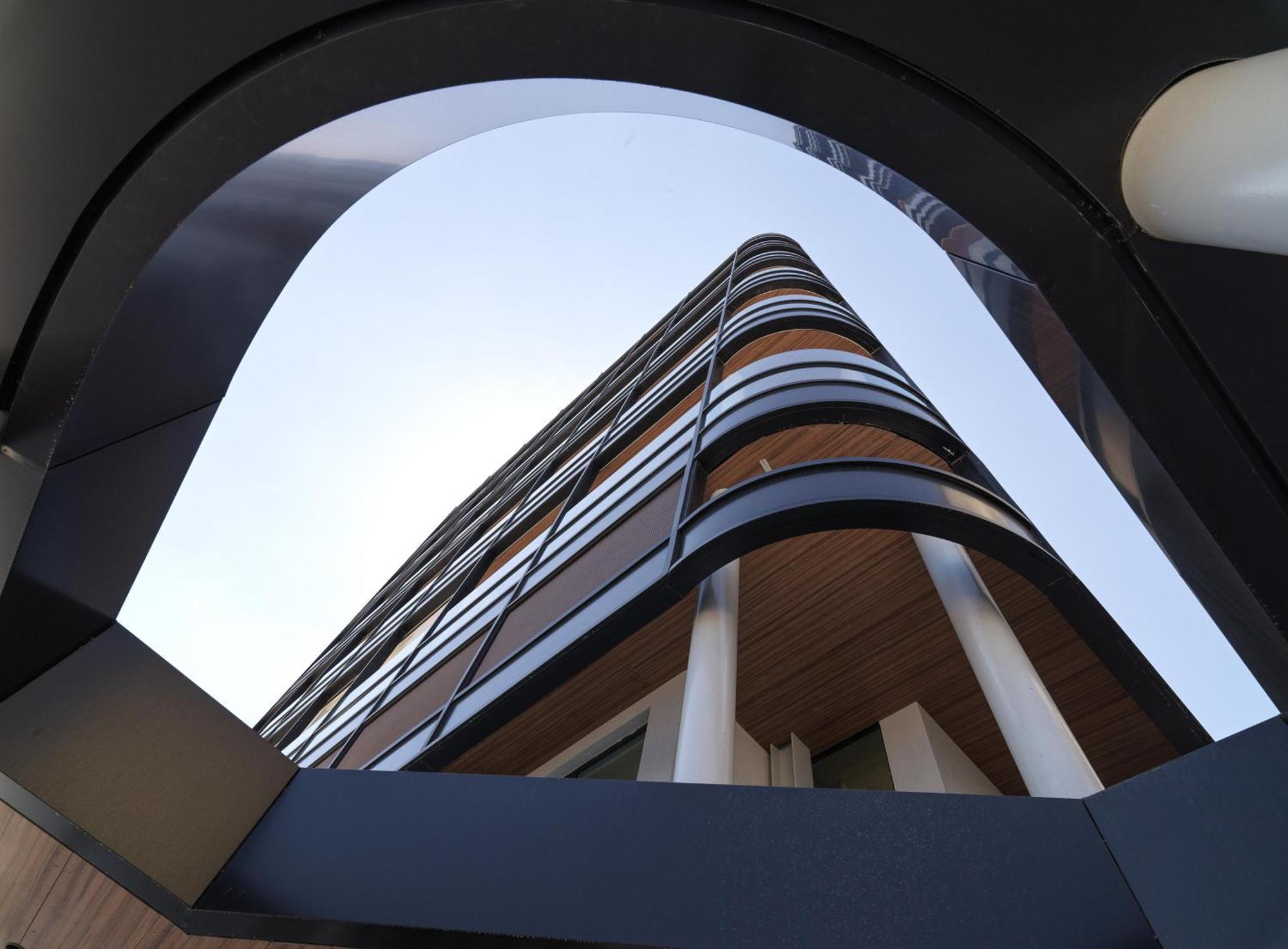 Liv Mackenzie Beach Suites Larnaca Adults Only Dış mekan fotoğraf